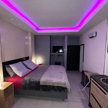 Hostal 170 Room 16 Service Appartement Le Tampon Zewnętrze zdjęcie