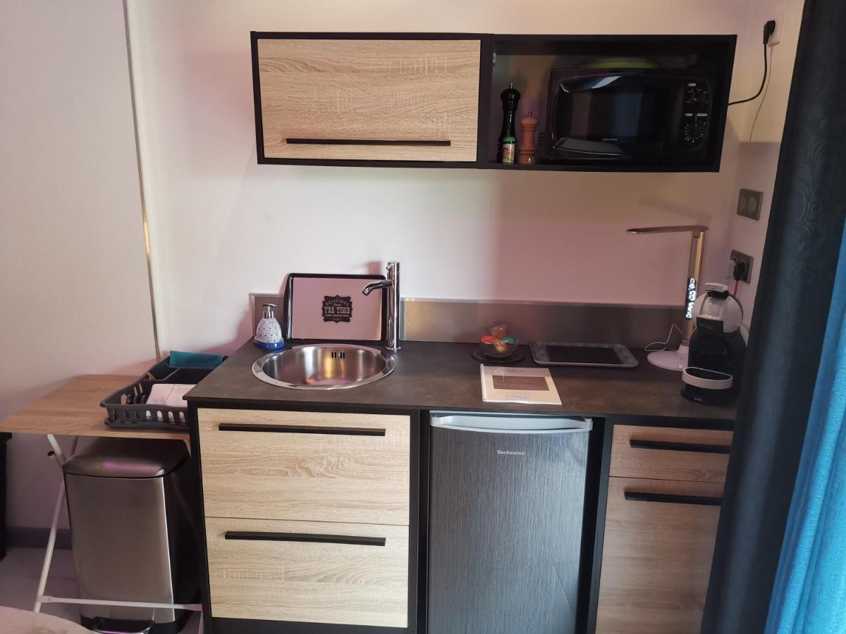 Hostal 170 Room 16 Service Appartement Le Tampon Zewnętrze zdjęcie